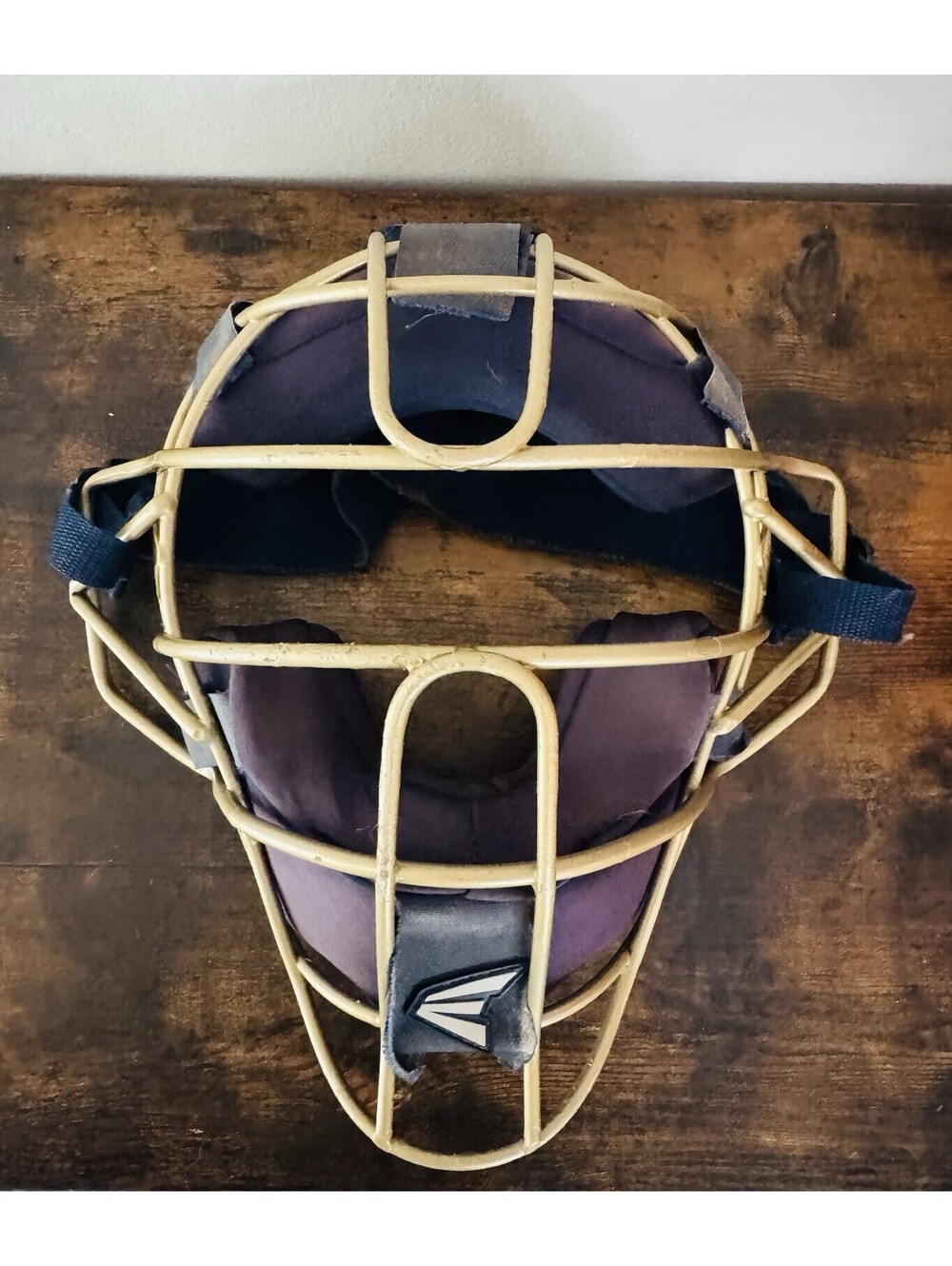 Easton Umpire Catcher L Face Mask for Softball Baseball-Gold Mask/Navy Pads